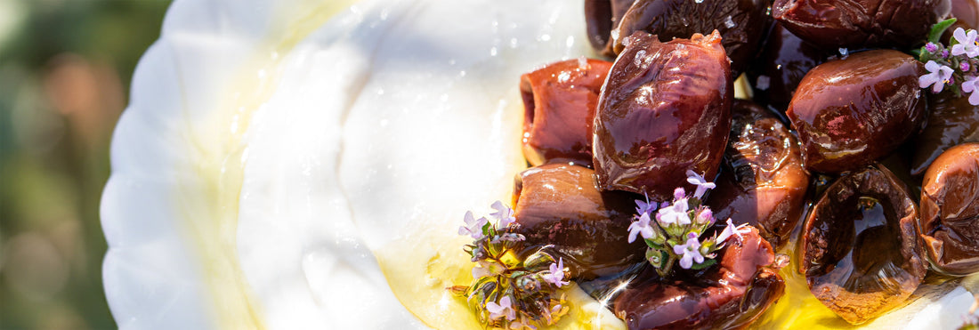 Olive noir et huile d'olive
