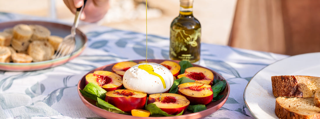 Salade estival pêche burrata 