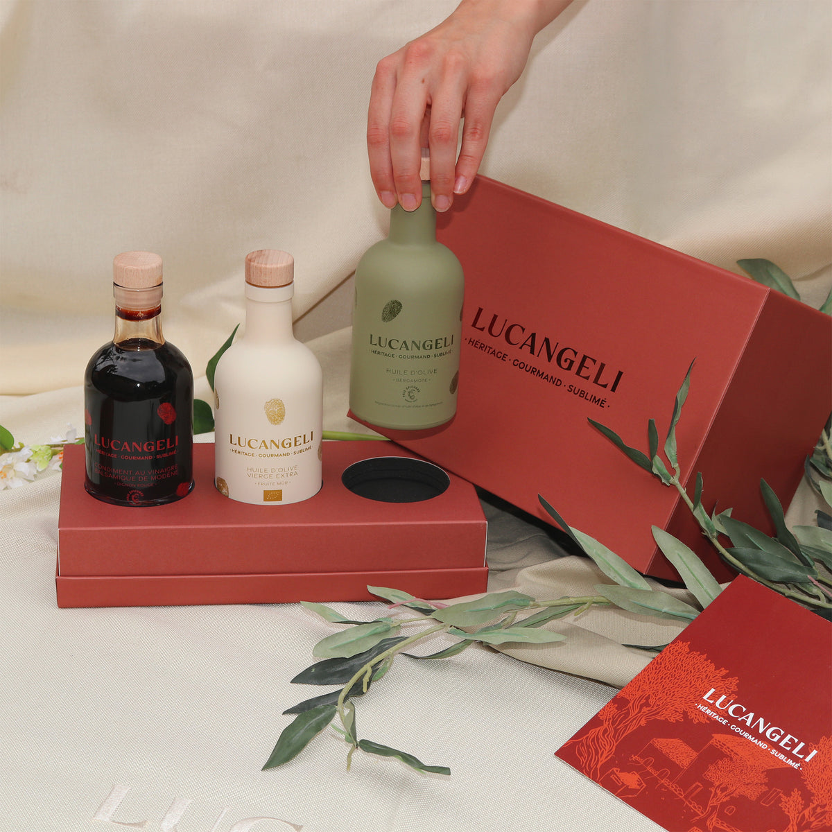 COFFRET TRIO À COMPOSER - COFFRET TERRACOTTA À DORURE POUR 3 BOUTEILLES 200 ML