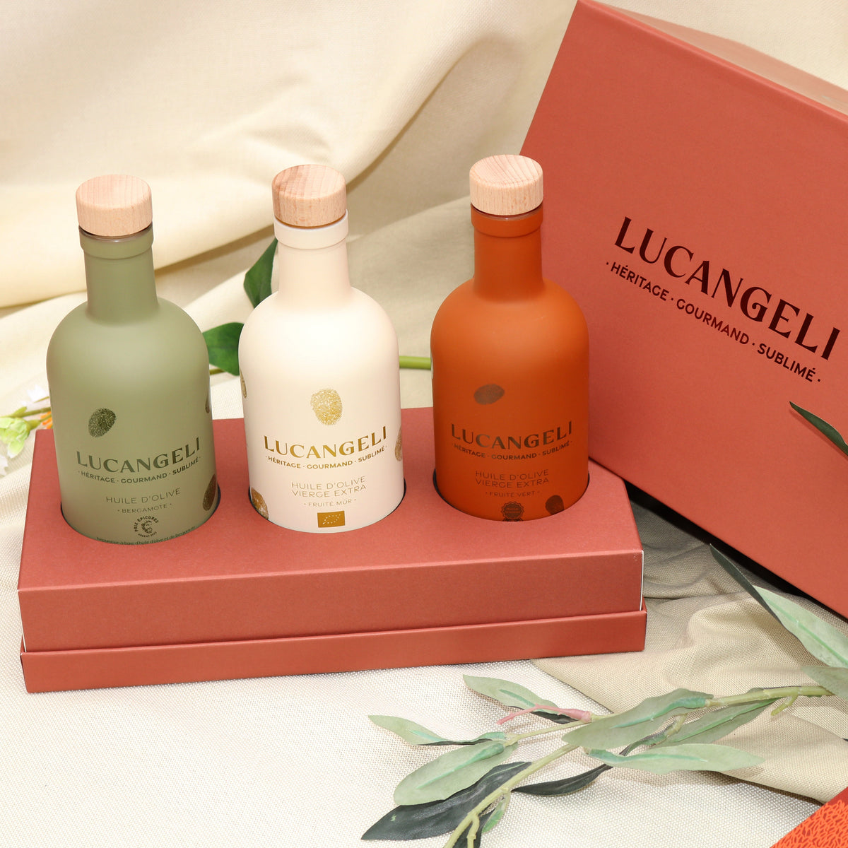 DISCOVERY SET - TRIO OF 200 ML OLIVE OILS IN A TERRACOTTA GIFT BOX